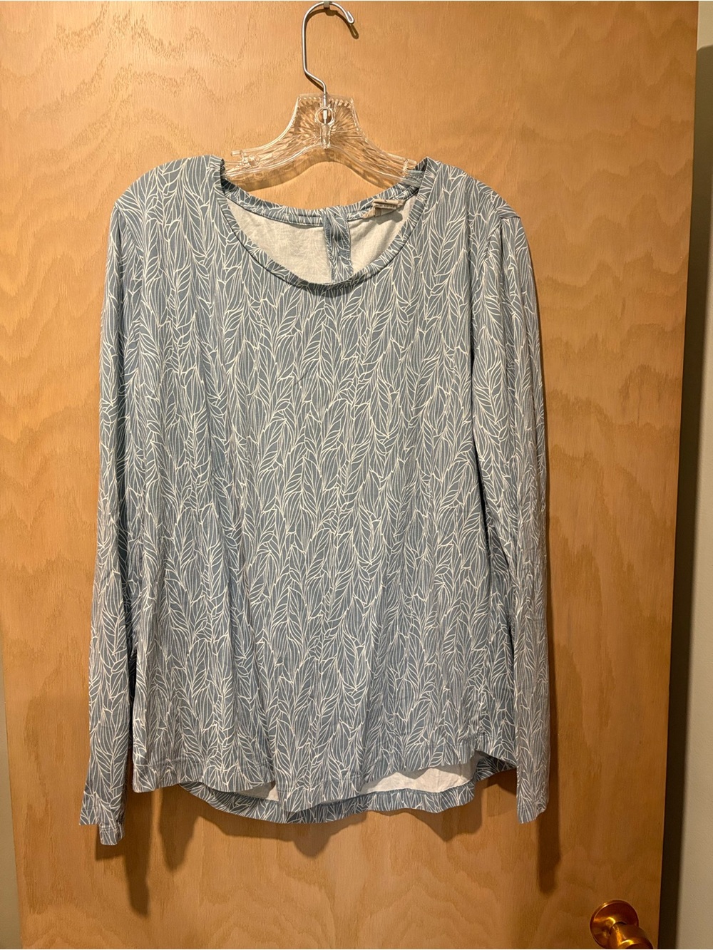 Duluth Trading Co Light Blue Leaf-Print Long Sleeve Tee